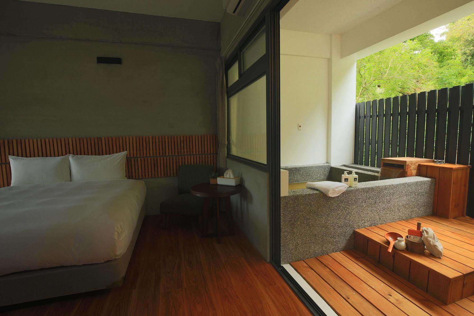 Ruisui Sunshine Hot Spring B&B Bagian luar foto